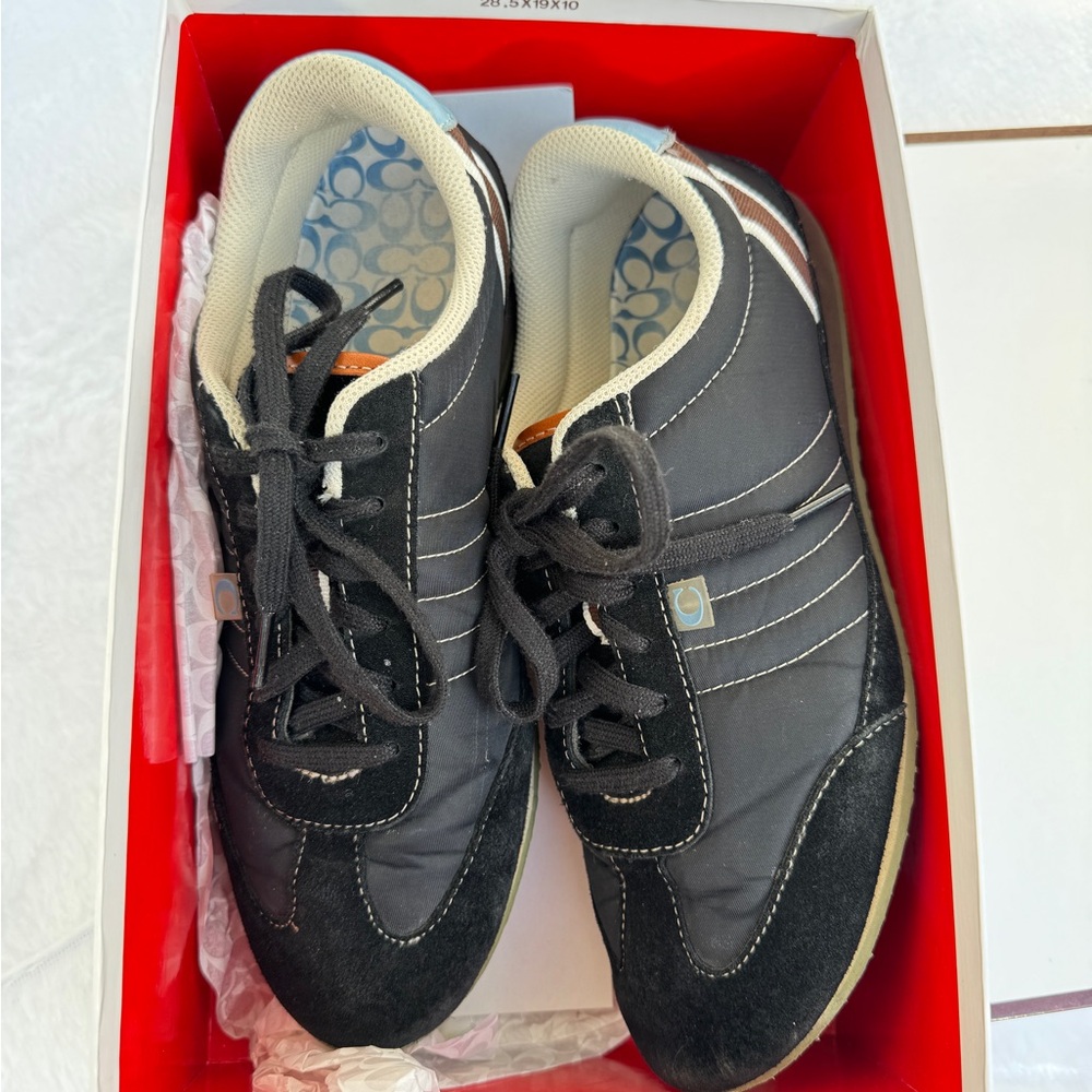 Coach Womens Sneakers
Lace Up Shoes NIKKI
Suede‎ Size 8M - Picture 2 of 7